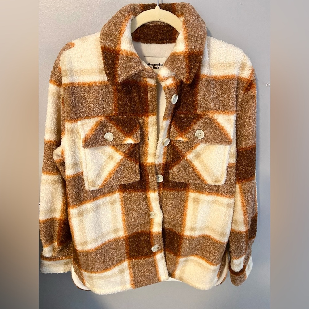 Abercrombie and Fitch Sherpa plaid shacket